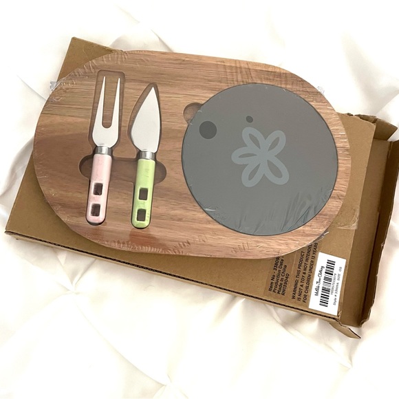 Matilda Jane Slate Cheese Board Set New in Box, Plus Bonus Apple Journal. New! - Picture 2 of 6